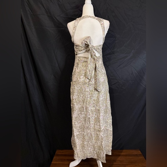 Lulus Size Medium Romantic Charm White and Gold Floral Print Tie-Back Midi Dress - Picture 7 of 9